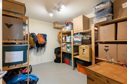 7 Discovery Ridge Cove Sw, Calgary, AB - Indoor