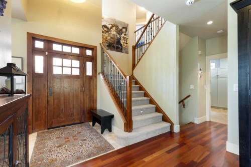 7 Discovery Ridge Cove Sw, Calgary, AB - Indoor Photo Showing Other Room