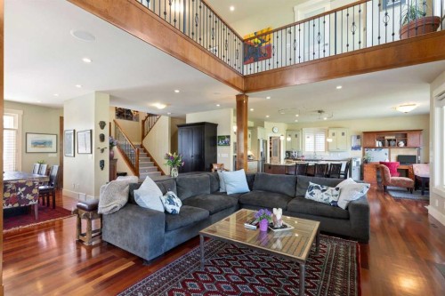 7 Discovery Ridge Cove Sw, Calgary, AB - Indoor Photo Showing Living Room