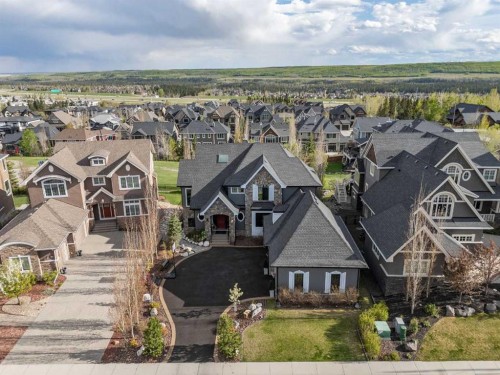 11 Timberline Gate Sw, Calgary, AB - Outdoor With Facade