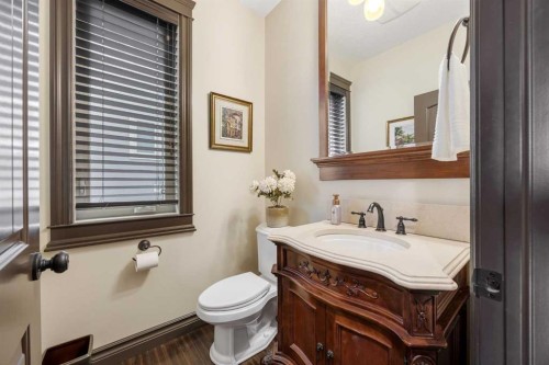 11 Timberline Gate Sw, Calgary, AB - Indoor Photo Showing Bathroom
