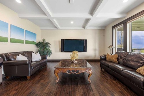 11 Timberline Gate Sw, Calgary, AB - Indoor Photo Showing Living Room