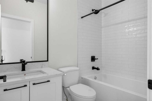 14 Ranchers Meadows, Okotoks, AB - Indoor Photo Showing Bathroom