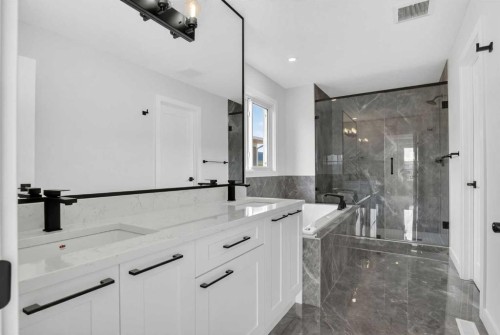 14 Ranchers Meadows, Okotoks, AB - Indoor Photo Showing Bathroom