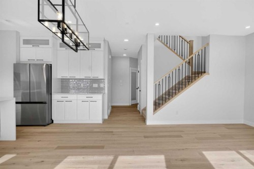 14 Ranchers Meadows, Okotoks, AB - Indoor Photo Showing Kitchen