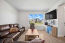 149 Belmont Boulevard Sw, Calgary, AB  - Indoor Photo Showing Living Room 