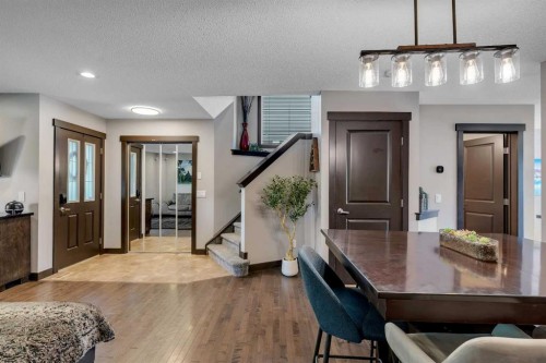 91 Panora Square Nw, Calgary, AB - Indoor Photo Showing Dining Room