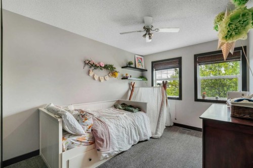 91 Panora Square Nw, Calgary, AB - Indoor Photo Showing Bedroom