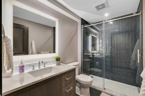 91 Panora Square Nw, Calgary, AB - Indoor Photo Showing Bathroom