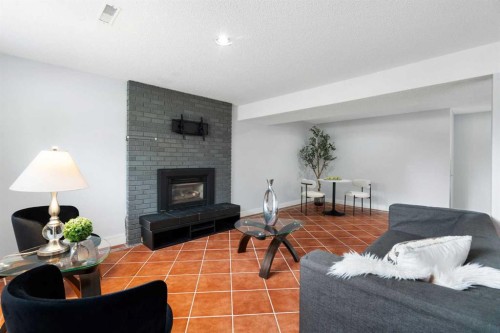 1016 Cannock Place Sw, Calgary, AB 