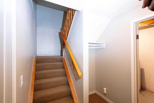 30-228 Theodore Place Nw, Calgary, AB 