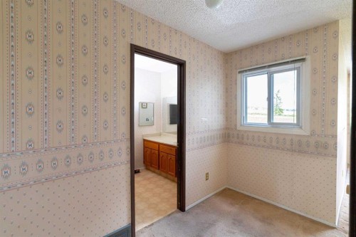 30-228 Theodore Place Nw, Calgary, AB 