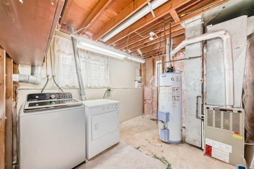 112 Albert Street Se, Airdrie, AB - Indoor Photo Showing Laundry Room