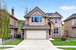 337 Discovery Ridge Boulevard SW Calgary, AB T3H 5T6