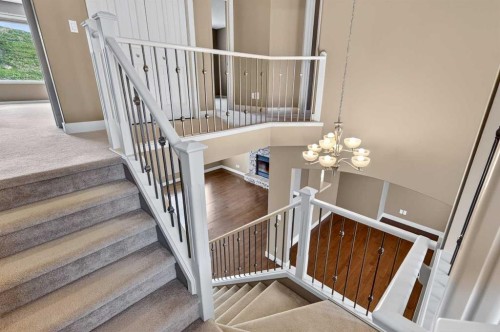 337 Discovery Ridge Boulevard Sw, Calgary, AB - Indoor Photo Showing Other Room