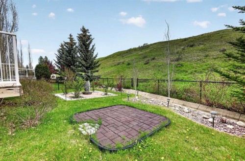 337 Discovery Ridge Boulevard Sw, Calgary, AB - Outdoor
