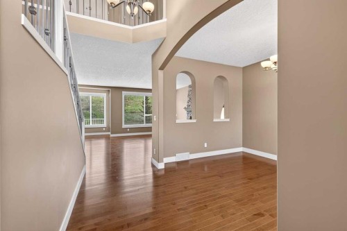 337 Discovery Ridge Boulevard Sw, Calgary, AB - Indoor Photo Showing Other Room
