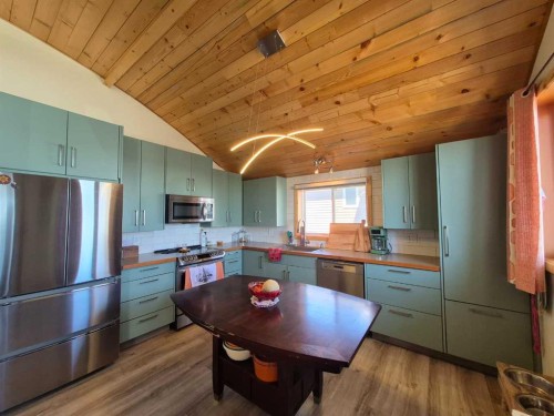 5043-25054 South Pine Lake Road, Rural Red Deer County, AB - Indoor