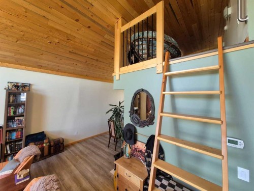 5043-25054 South Pine Lake Road, Rural Red Deer County, AB - Indoor