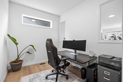 224 Precedence Hill, Cochrane, AB - Indoor Photo Showing Office