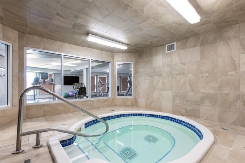 206-30 Cranfield Link Se, Calgary, AB - Indoor Photo Showing Other Room