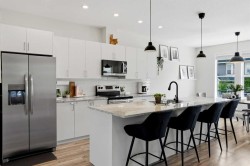 144 South Point Court SWAirdrie, AB T4B 4K9