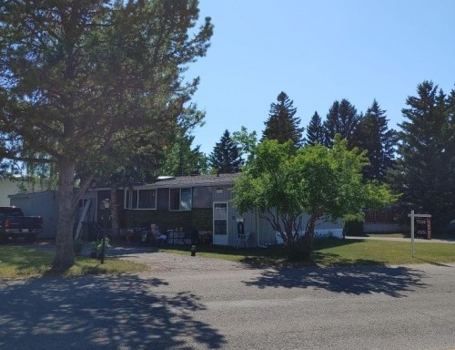 1-3223 83 Street, Calgary, AB 