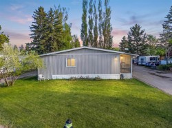 1-3223 83 Street  Calgary, AB T3B 5M7