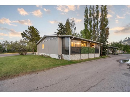 1-3223 83 Street, Calgary, AB 