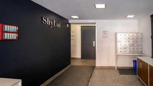 302-1111 15 Avenue Sw, Calgary, AB - Indoor Photo Showing Other Room