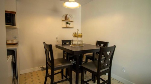302-1111 15 Avenue Sw, Calgary, AB - Indoor Photo Showing Dining Room