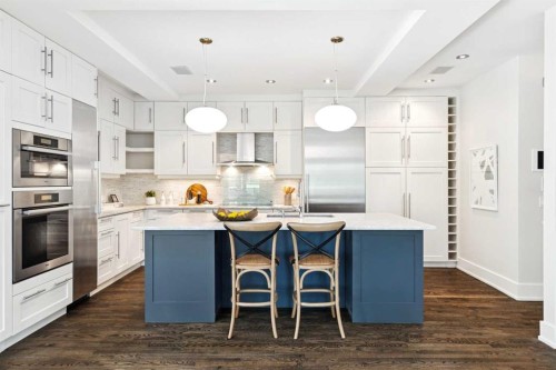 3237 7 Street Sw, Calgary, AB - Indoor Photo Showing Kitchen With Upgraded Kitchen