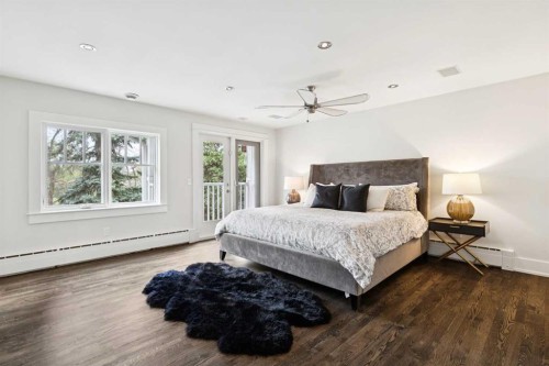 3237 7 Street Sw, Calgary, AB - Indoor Photo Showing Bedroom