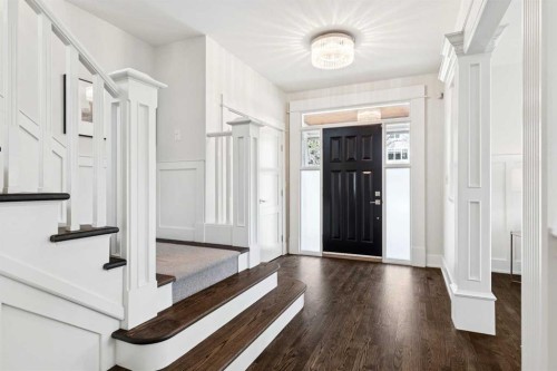 3237 7 Street Sw, Calgary, AB - Indoor Photo Showing Other Room