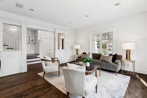 3237 7 Street Sw, Calgary, AB - Indoor Photo Showing Living Room
