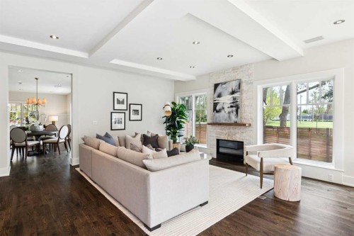 3237 7 Street Sw, Calgary, AB - Indoor With Fireplace