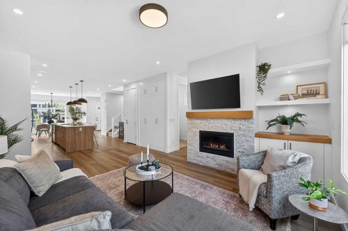 8124 47 Avenue Nw, Calgary, AB 