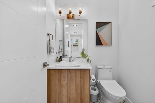 8124 47 Avenue Nw, Calgary, AB 