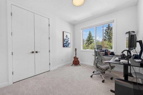 8124 47 Avenue Nw, Calgary, AB 