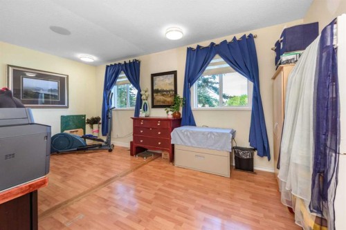 208 Van Horne Crescent Ne, Calgary, AB - Indoor