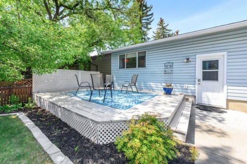 208 Van Horne Crescent Ne, Calgary, AB - Outdoor With Deck Patio Veranda