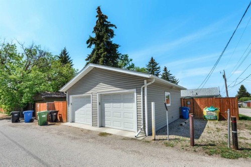 208 Van Horne Crescent Ne, Calgary, AB - Outdoor