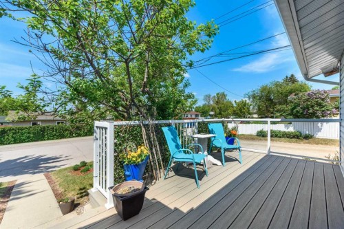 208 Van Horne Crescent Ne, Calgary, AB - Outdoor With Deck Patio Veranda