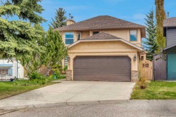 37 Shawbrooke Bay SW Calgary, AB T2Y 3A1