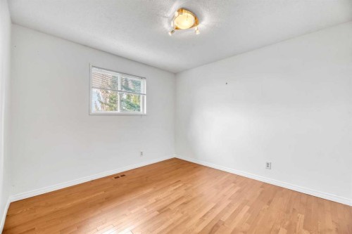 37 Shawbrooke Bay Sw, Calgary, AB - Indoor Photo Showing Other Room