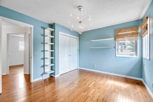 37 Shawbrooke Bay Sw, Calgary, AB - Indoor Photo Showing Other Room
