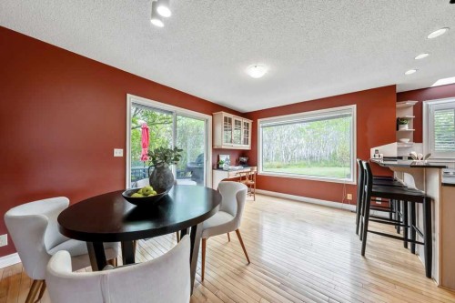 251018 Tower Ridge Estates, Rural Rocky View County, AB - Indoor Photo Showing Dining Room
