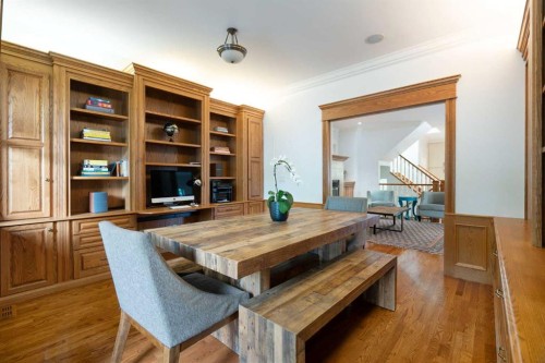 2402 Bowness Road Nw, Calgary, AB - Indoor