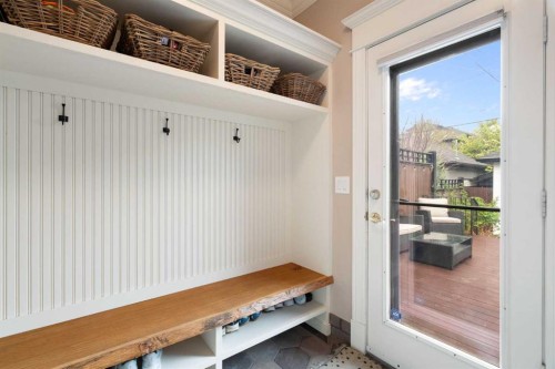 2402 Bowness Road Nw, Calgary, AB - Indoor Photo Showing Other Room