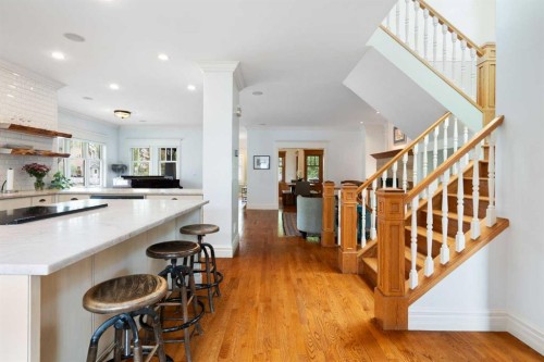 2402 Bowness Road Nw, Calgary, AB - Indoor Photo Showing Other Room